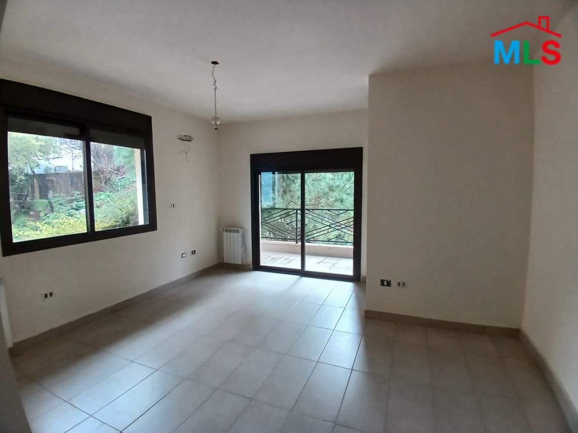 Spacious Apartment for Sale In Mazraat Yachouh