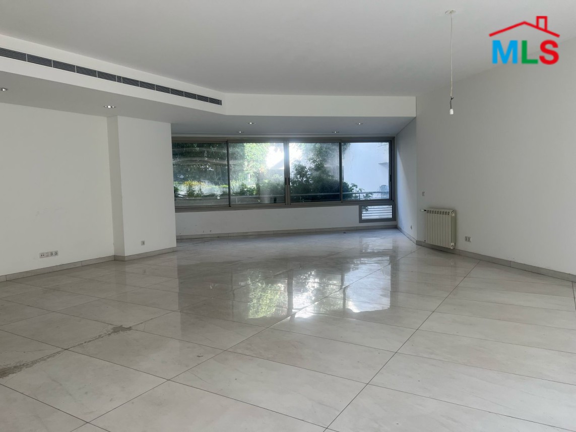 4-Bedroom Apartment for Sale In Achrafieh Carré D'or