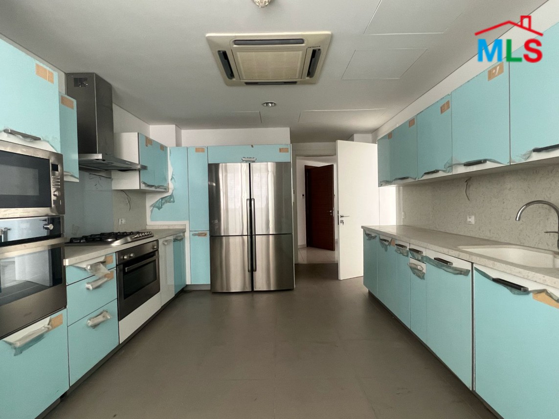 4-Bedroom Apartment for Sale In Achrafieh Carré D'or