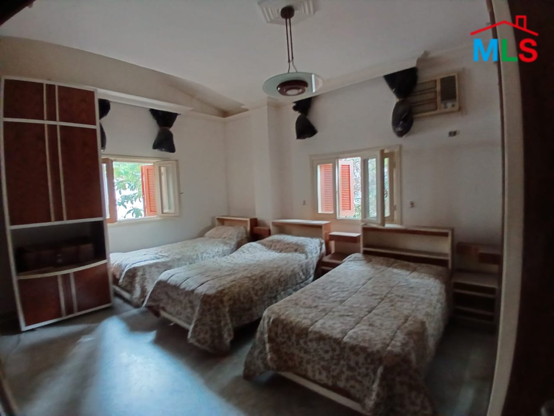 Spacious Traditional Villa On Land For Sale In Rabweh