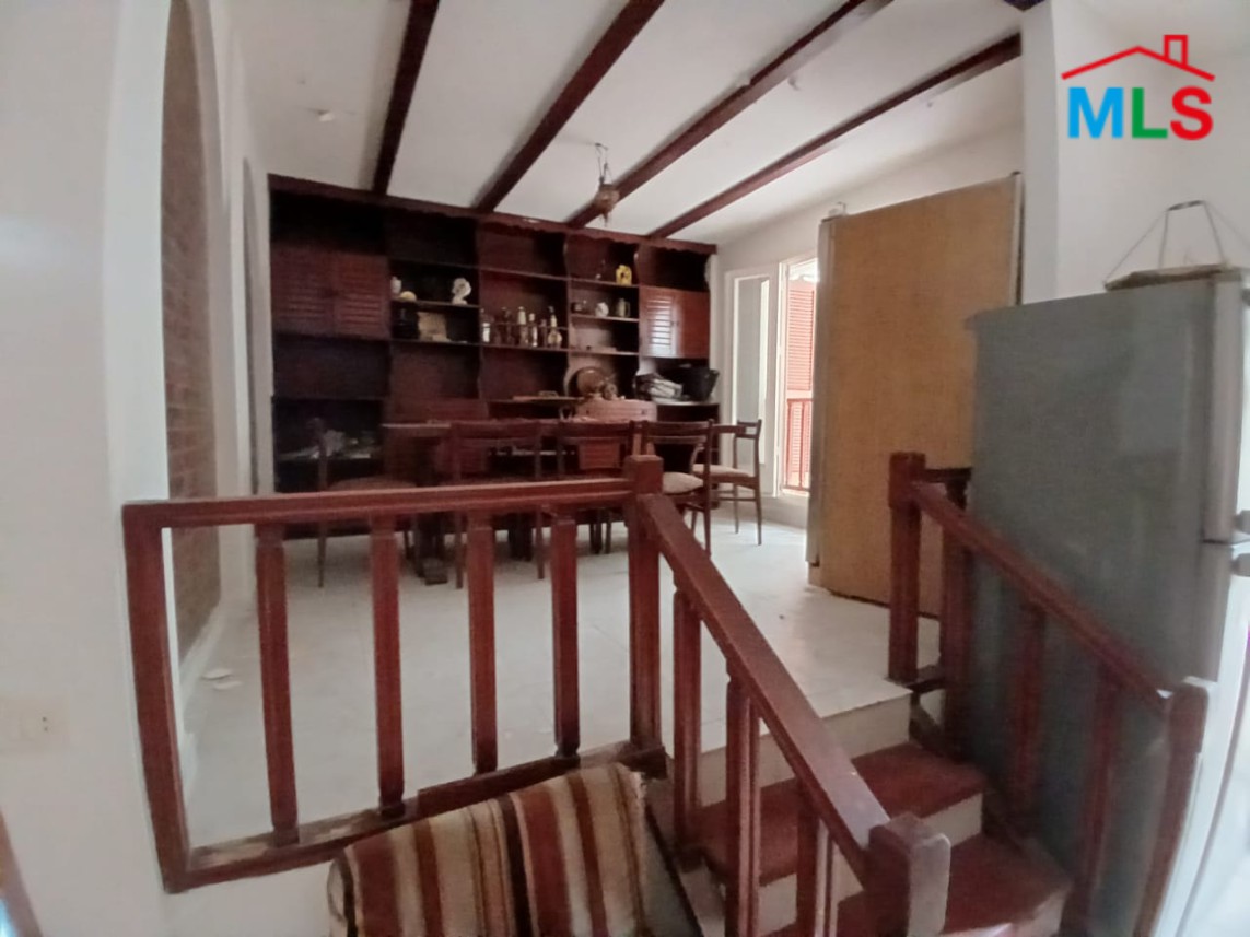 Spacious Traditional Villa On Land For Sale In Rabweh