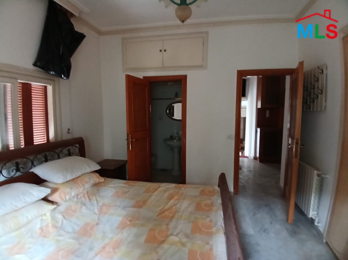 Spacious Traditional Villa On Land For Sale In Rabweh