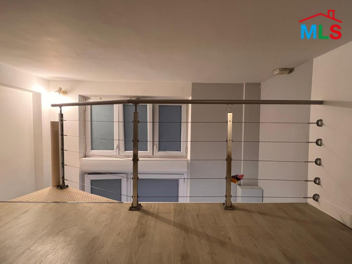 Furnished Cozy Studio for Sale In Paris VIIIème - 24 m²