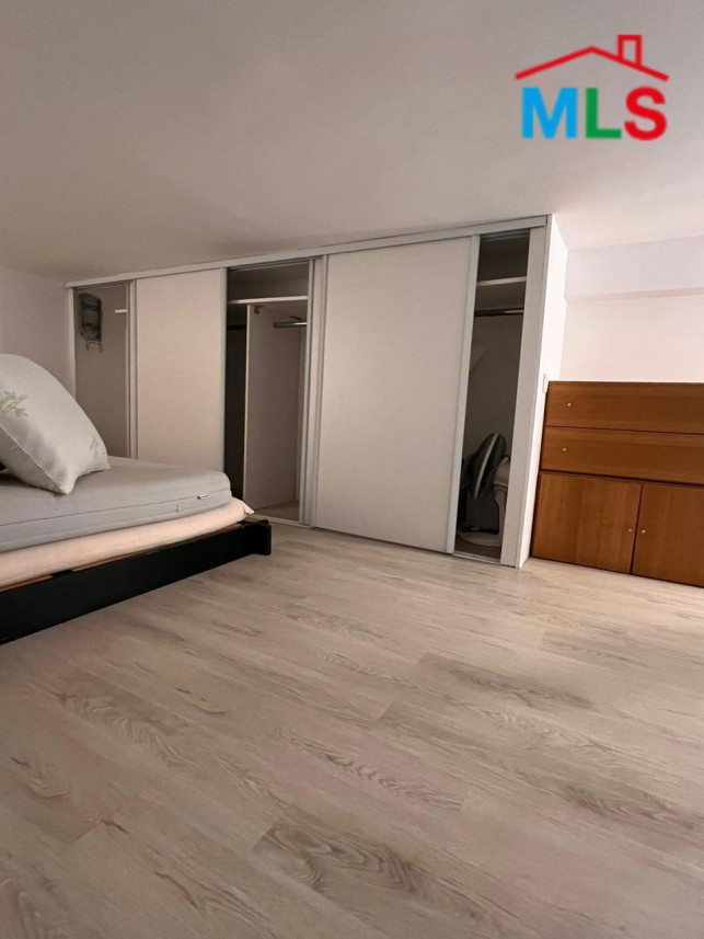 Furnished Cozy Studio for Sale In Paris VIIIème - 24 m²