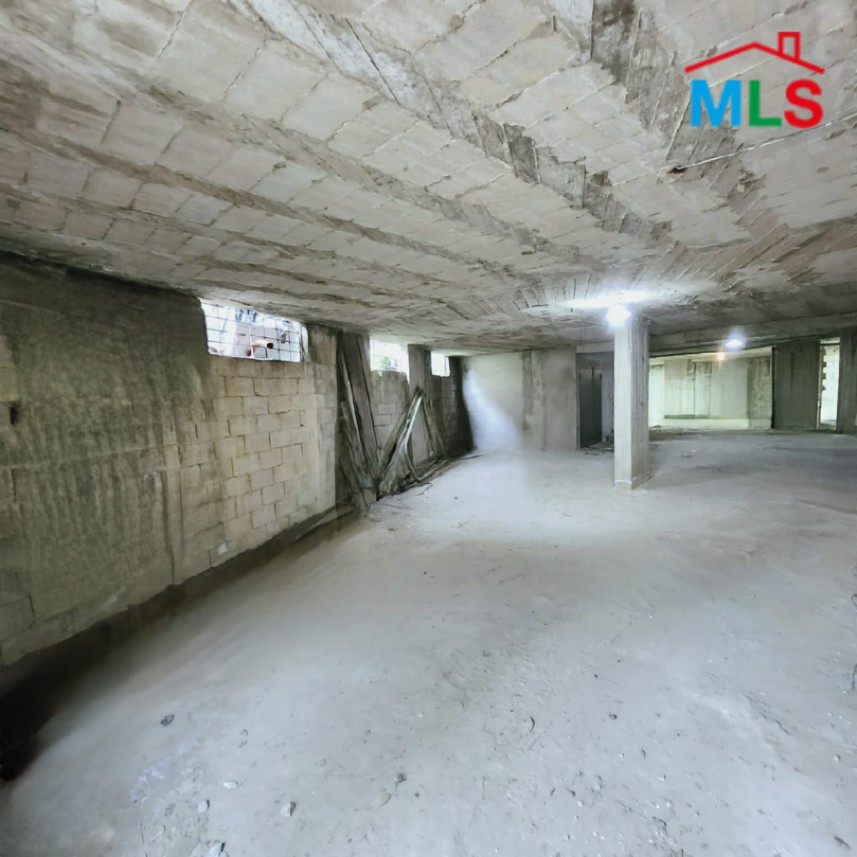 An Open Space Warehouse for Sale In Mazraat Yachouh