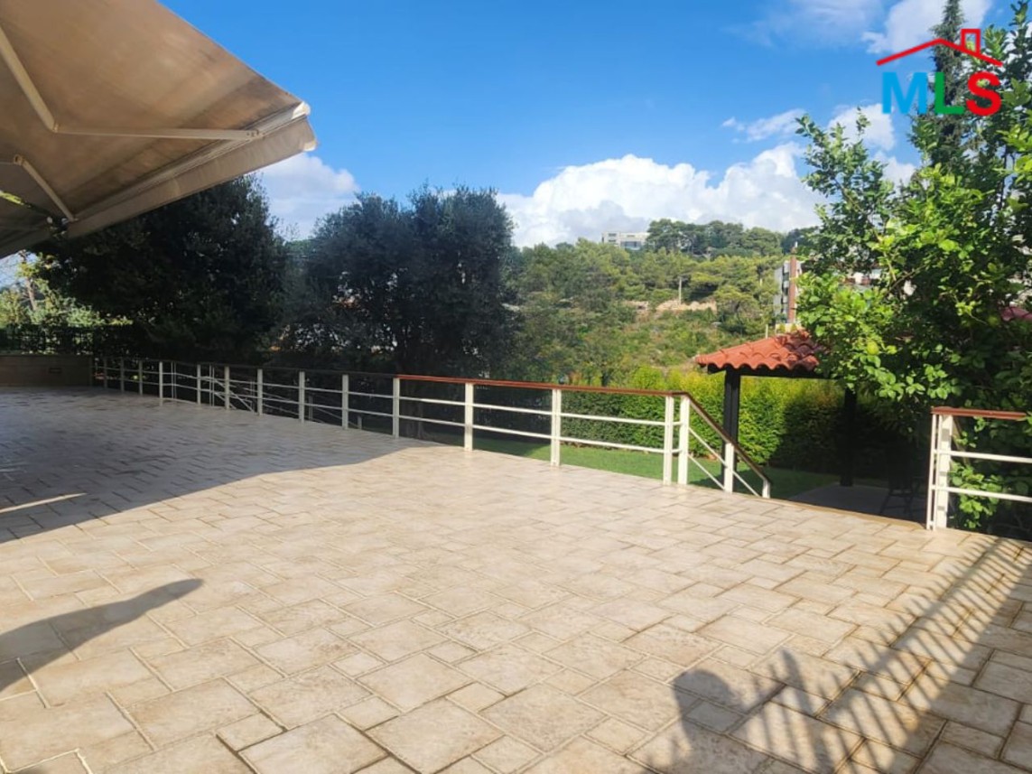 Spacious High-End Finishing Apartment With Garden for Sale In Yarzeh