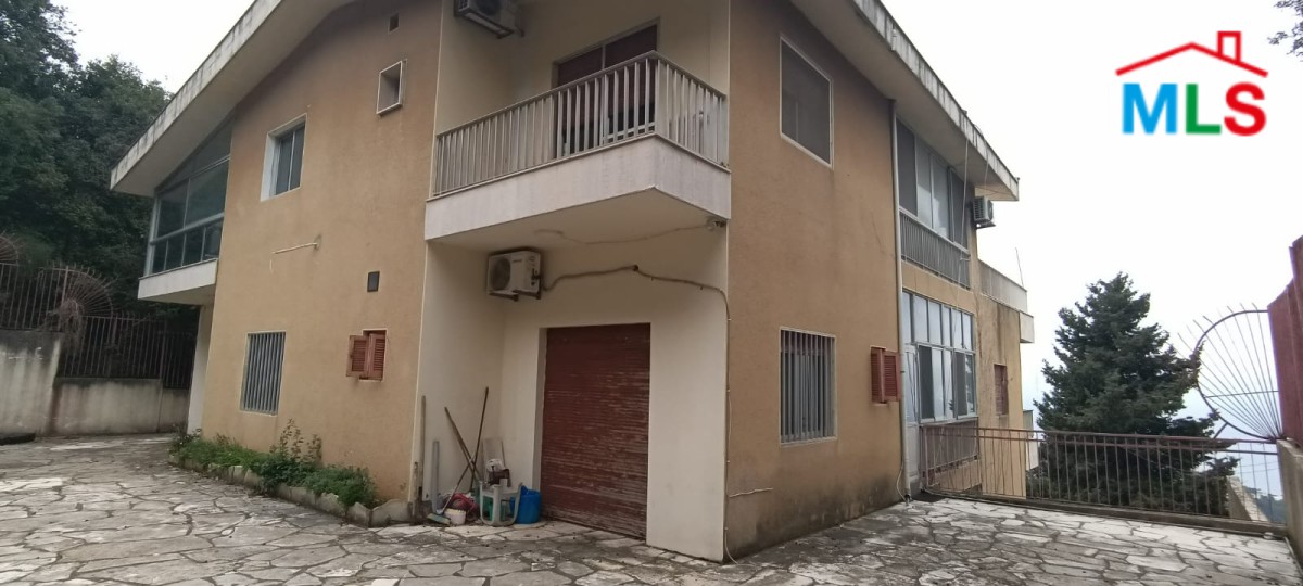 Villa With Open View for Sale in Kfour
