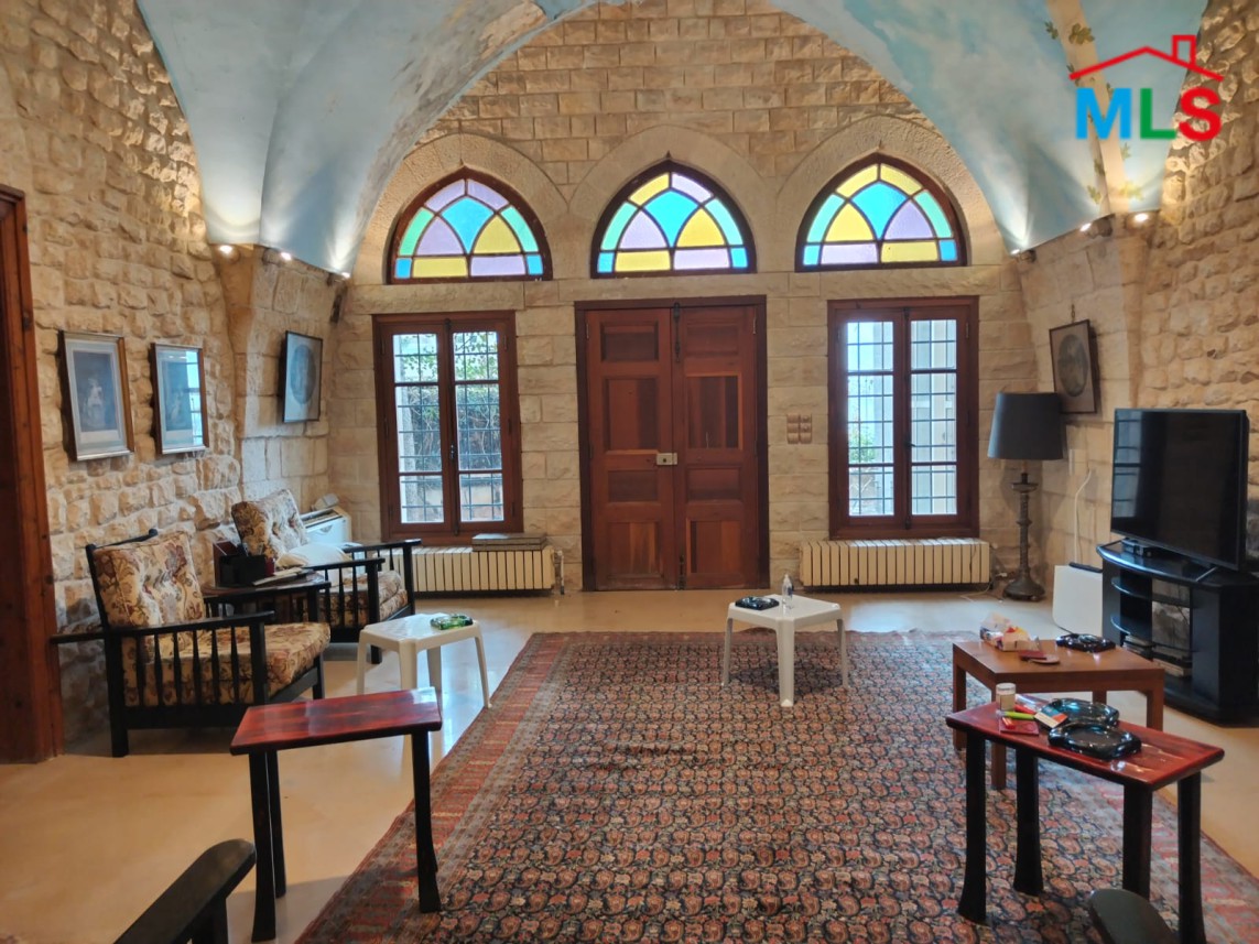 Traditional Lebanese Old House with Land for Sale in Ghadir