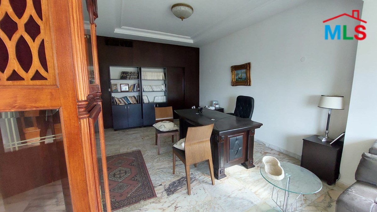 4 Bedrooms Apartment for Sale in Verdun