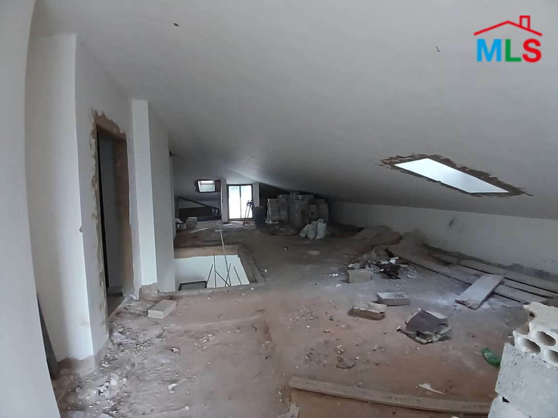 Spacious Duplex With Roof And Terrace for Sale in Ain Saadeh