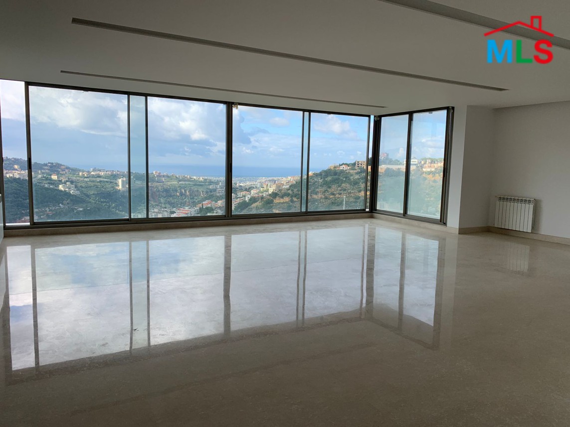 Fully Decorated Spacious Apartment With Great View for Sale In Monteverde