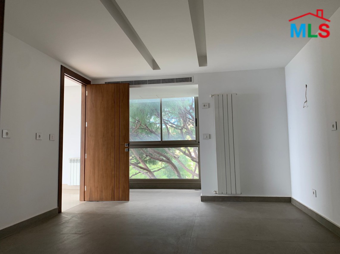 Fully Decorated Spacious Apartment With Great View for Sale In Monteverde