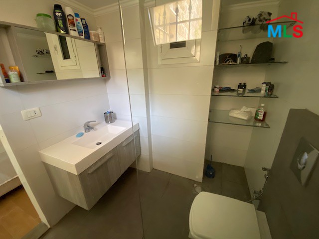 Beautifully Furnished Apartment for Sale In Fatqa