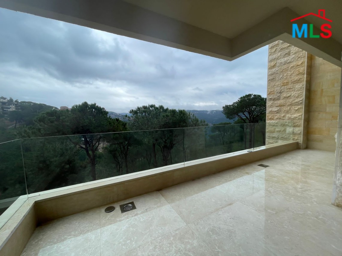 Spacious Deluxe Apartment for Sale In Baabdat