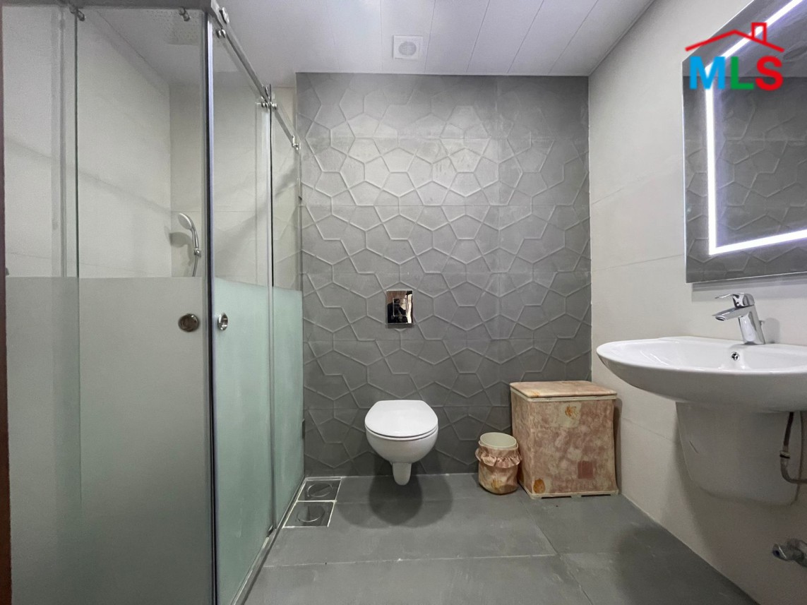 Spacious Deluxe Apartment for Sale In Baabdat