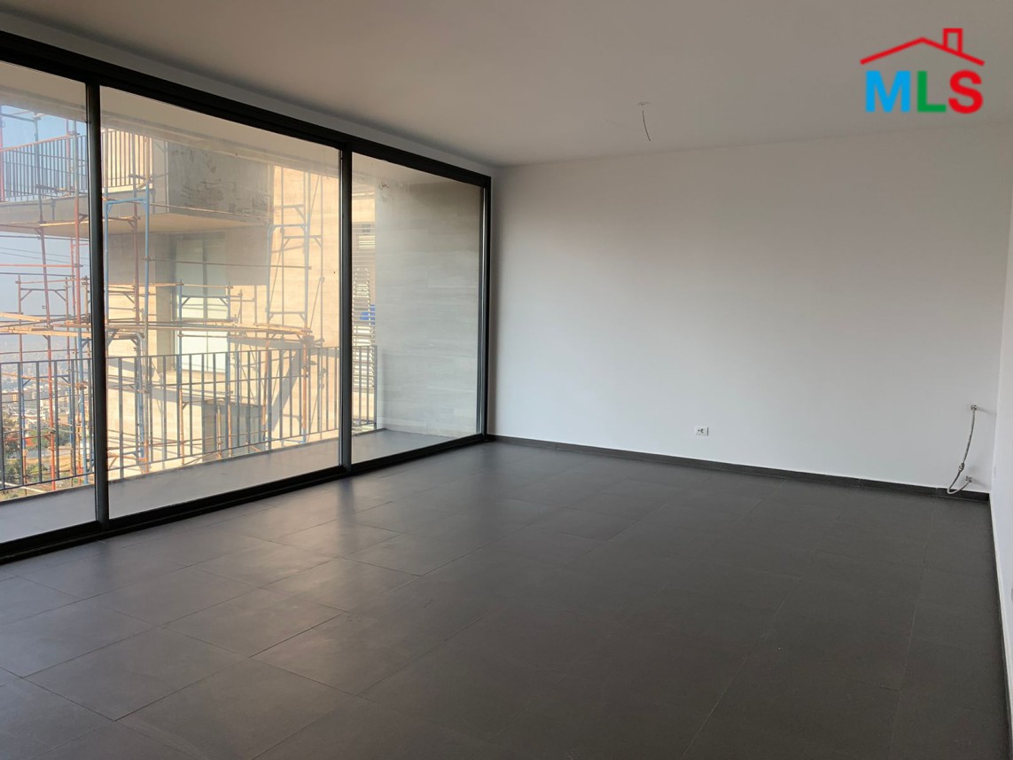 Apartment With A Large Garden for Sale In A Gated Community In Beit Meri