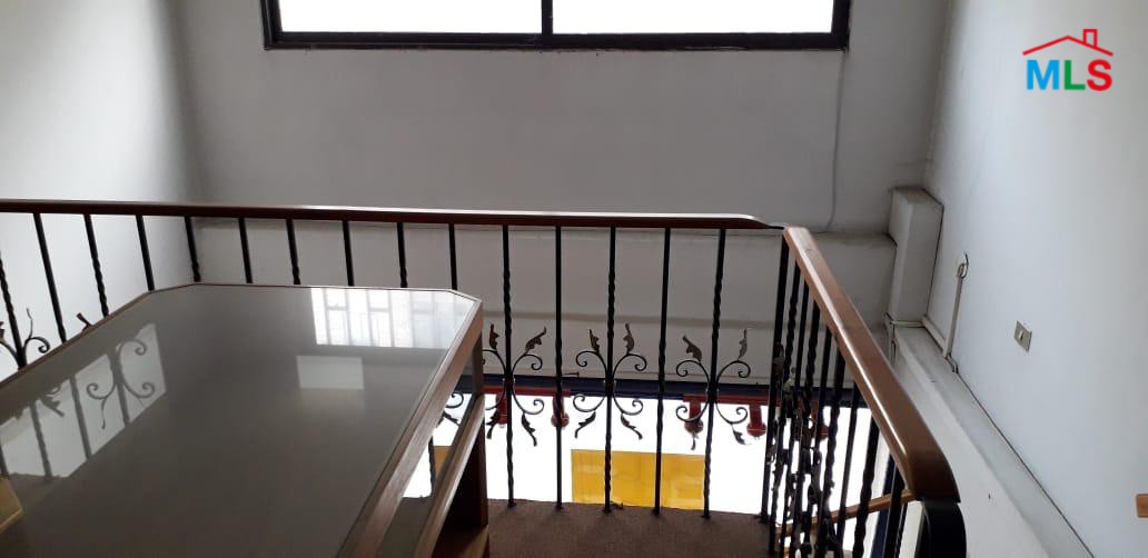 Fully Decorated Shop for Sale In Mansourieh