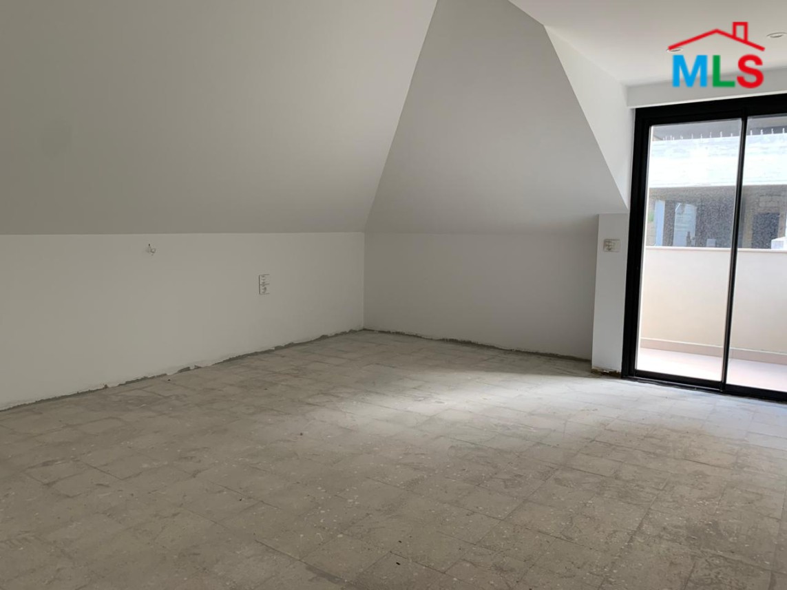 Fully Decorated Spacious Duplex With Terrace for Sale In Monteverde