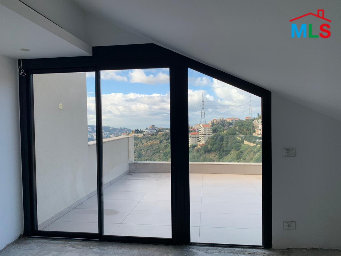 Fully Decorated Spacious Duplex With Terrace for Sale In Monteverde