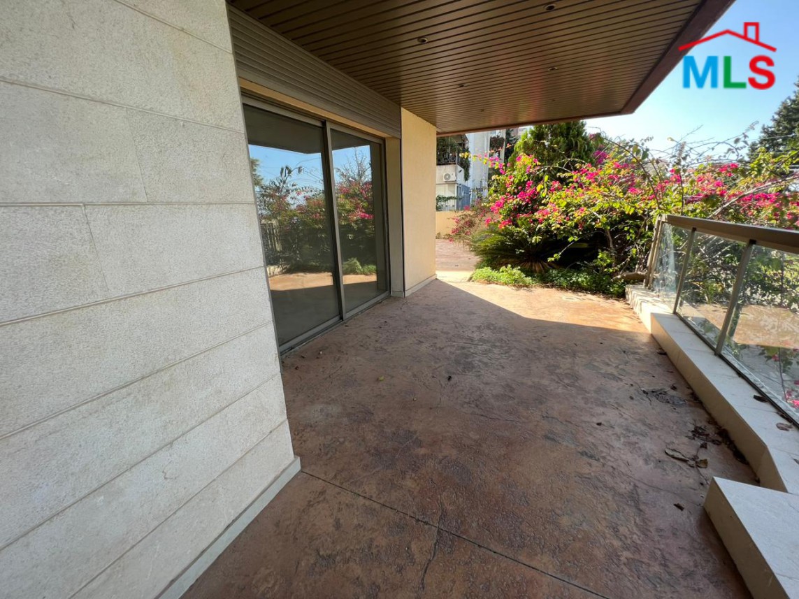 Deluxe Apartment With Terrace for Sale In Kfarhbeib