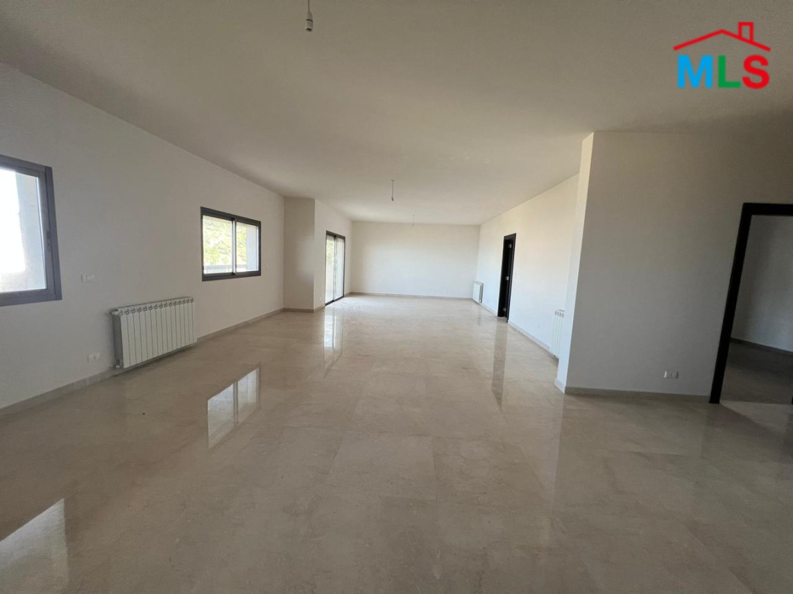 Lovely Deluxe Apartment With Panoramic Seaview for Sale In Kfarhbeib