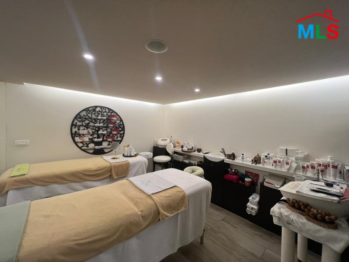 Fully Equipped 3-Floor Shop for Beauty Clinic and Spa for Sale in Adma