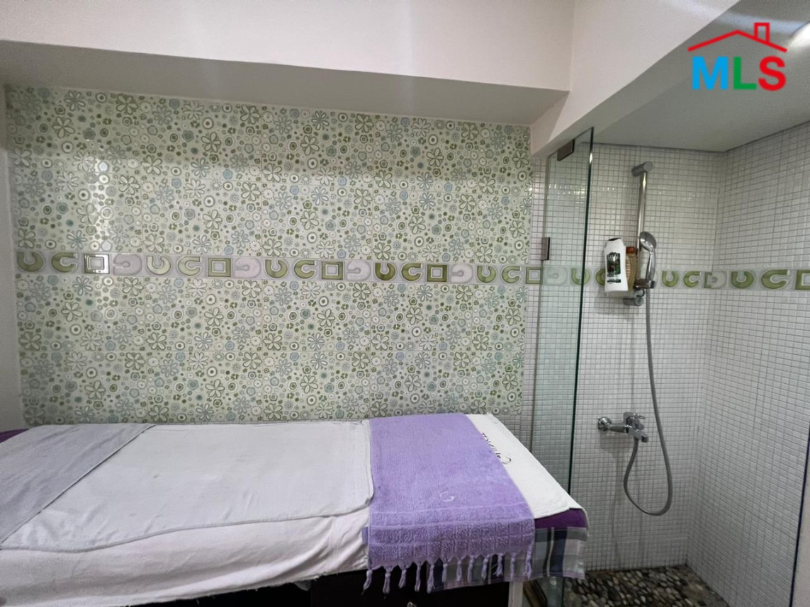 Fully Equipped 3-Floor Shop for Beauty Clinic and Spa for Sale in Adma