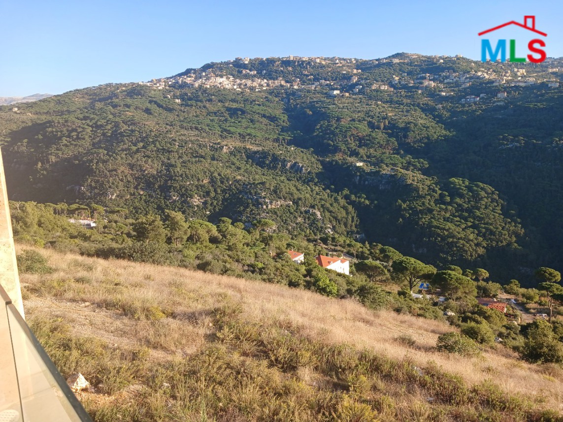 Under-Construction Apartment With Garden And Terrace for Sale in Monteverde