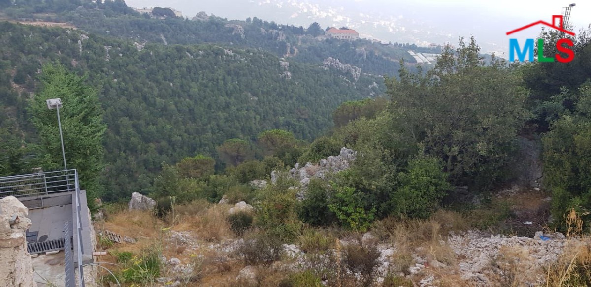 Land With Amazing View and Building Permit for Sale in Ajaltoun
