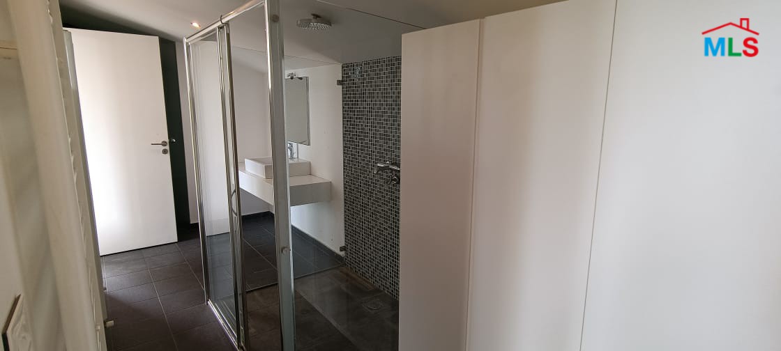 5-Bedroom Villa Loft In A Prime Location for Sale In San Antonio