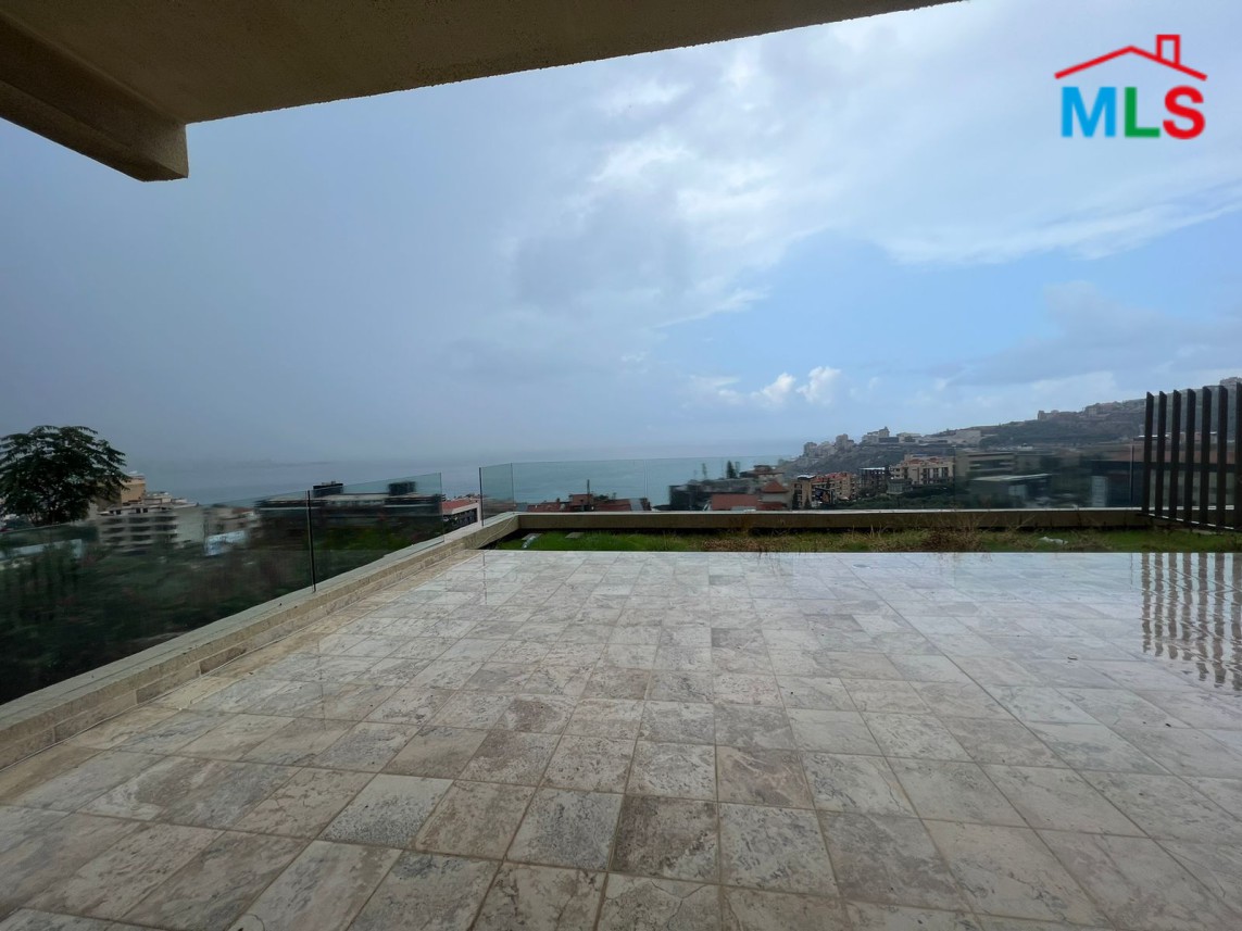 Duplex With a Beautiful Sea View for Sale in Kfarhbeib