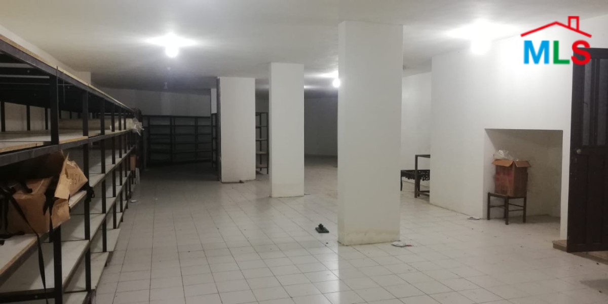 Spacious Warehouse With 100 SQM Office for Sale In Rabieh
