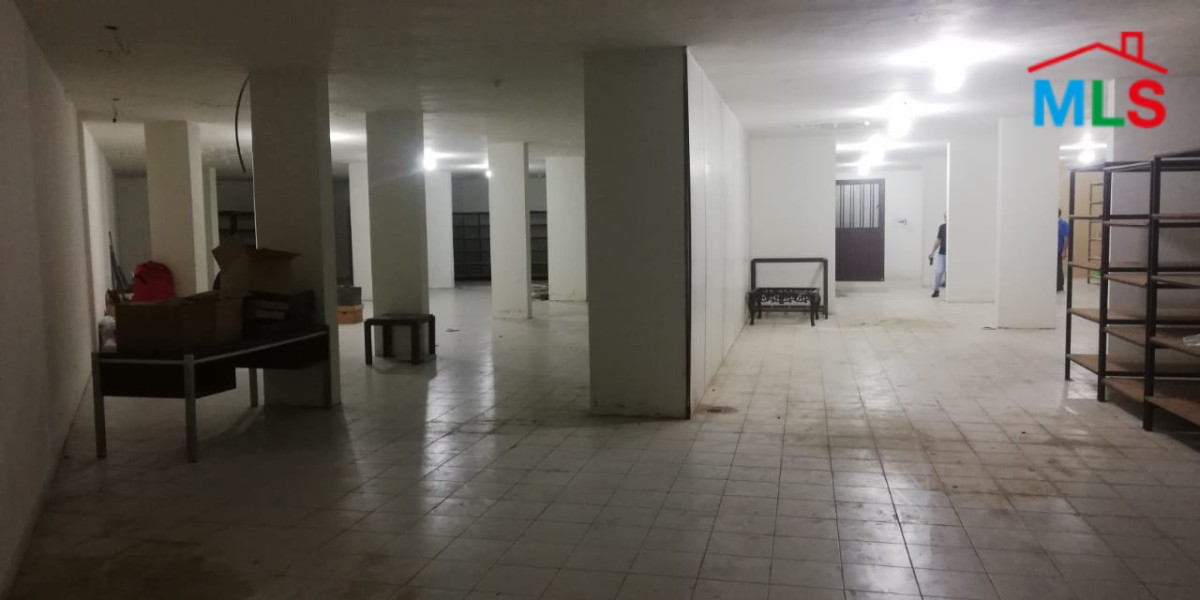 Spacious Warehouse With 100 SQM Office for Sale In Rabieh