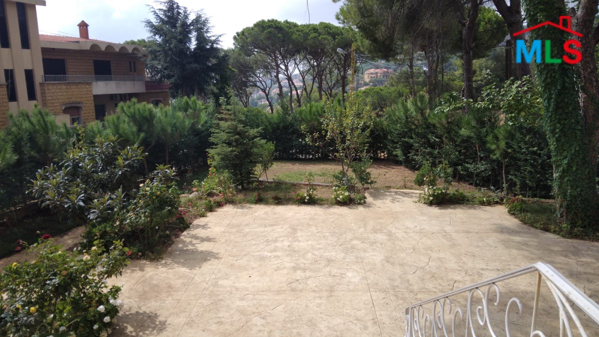 650 SQM Villa With Great Mountain View On A Piece Of Land For Sale In Baabdat