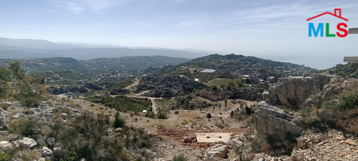 Land for Sale In Raachine With An Amazing View