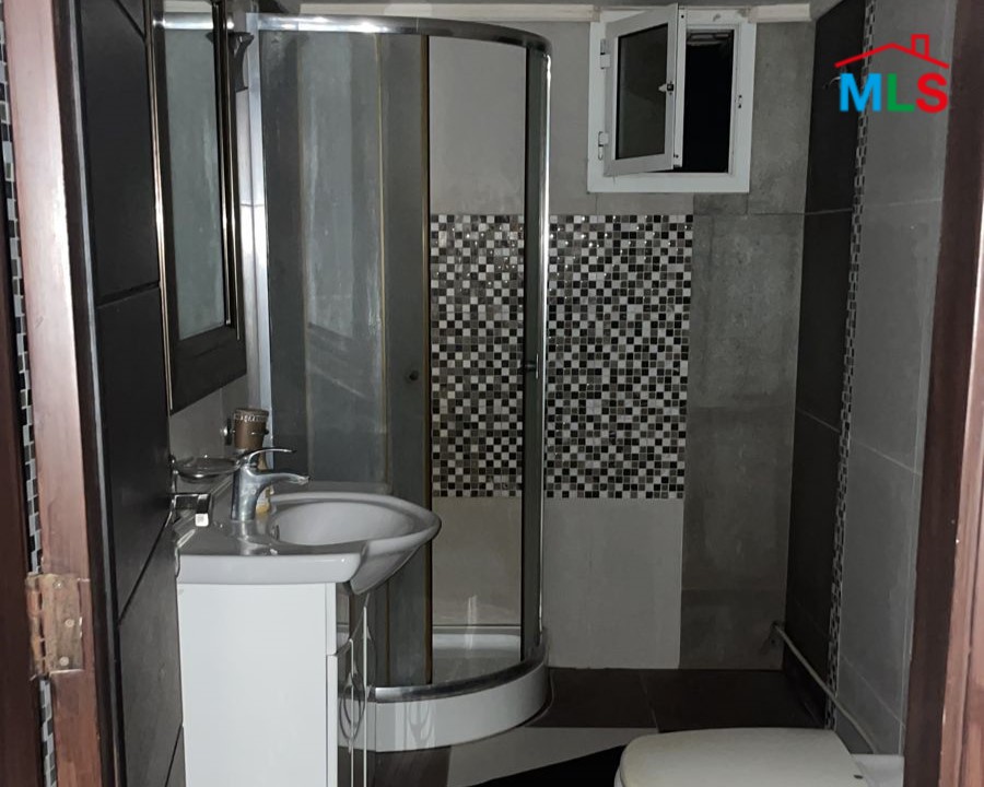 3-Bedroom Apartment for Sale in Ramlet Al Bayda