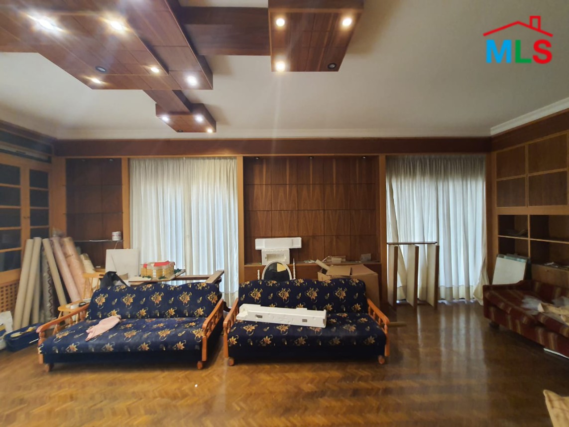 180 SQM Office for Sale in Mansourieh