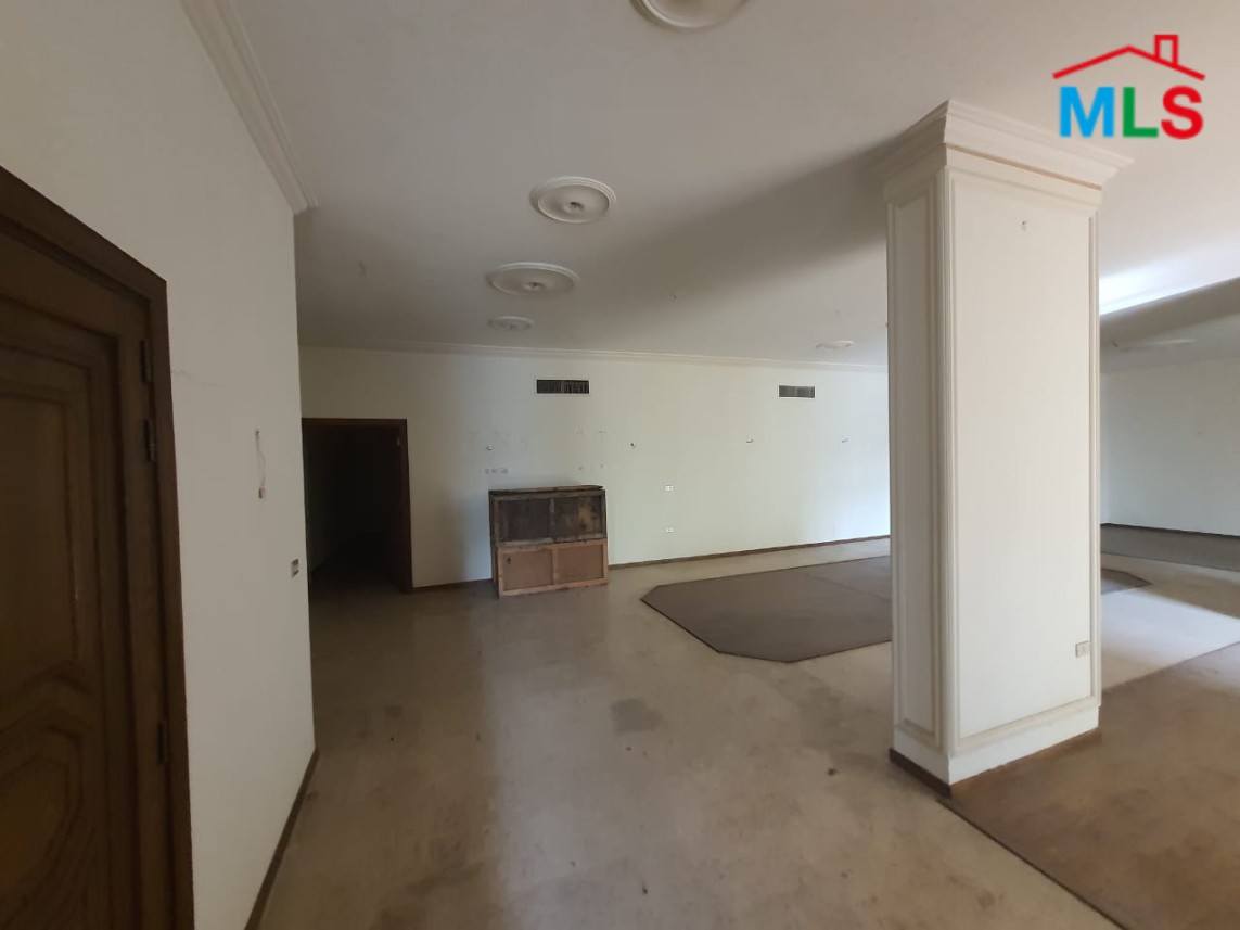Spacious Office for Sale in Mansourieh