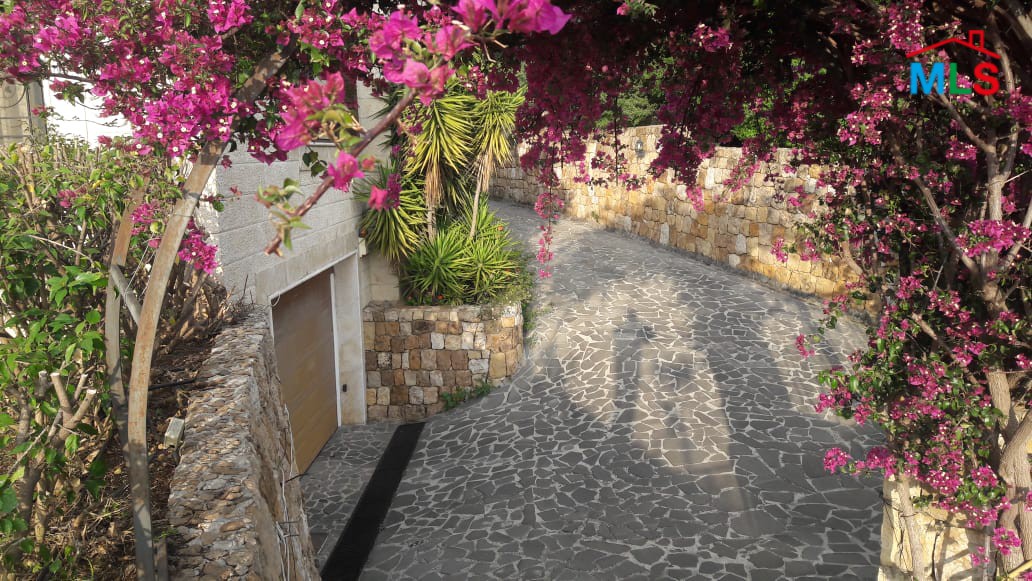 Stone Villa with Garden for Sale In Jeita-Kesrouane