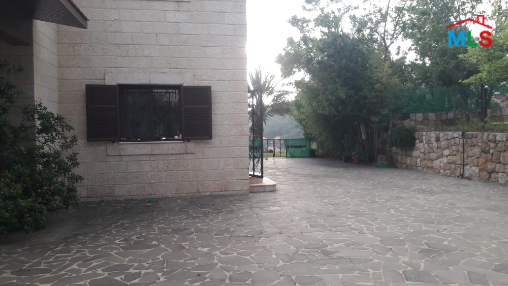Stone Villa with Garden for Sale In Jeita-Kesrouane