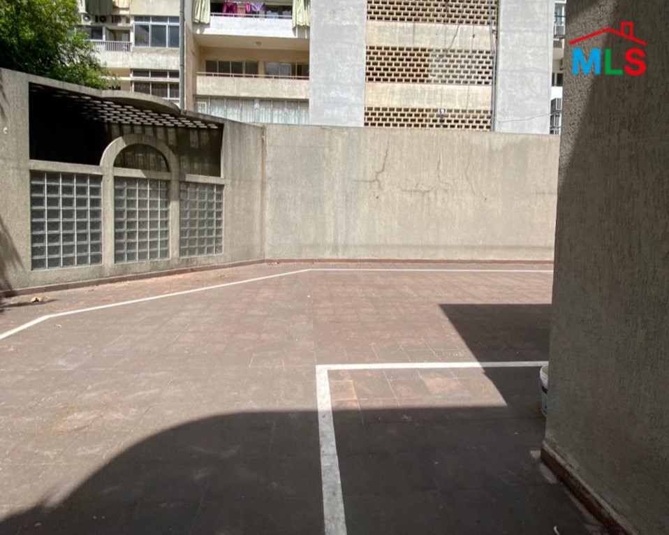 217 SQM Shop with Terrace for Sale In Hamra, Ras Beirut