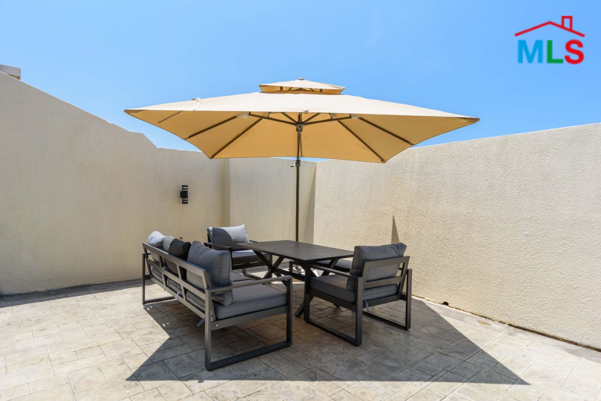 High-End Villa for Sale in Halat