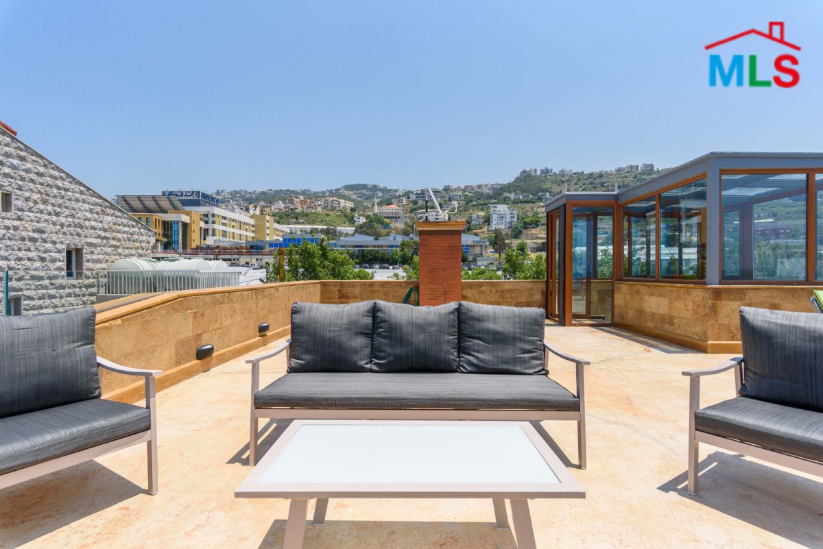 High-End Villa for Sale in Halat
