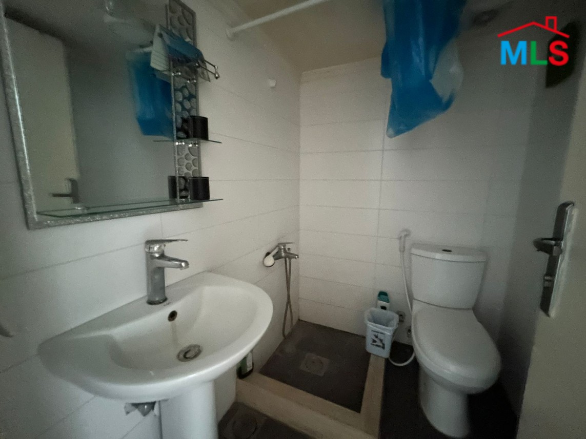 3-Bedroom Apartment for Sale in Batrakieh, Zoukak El Blat