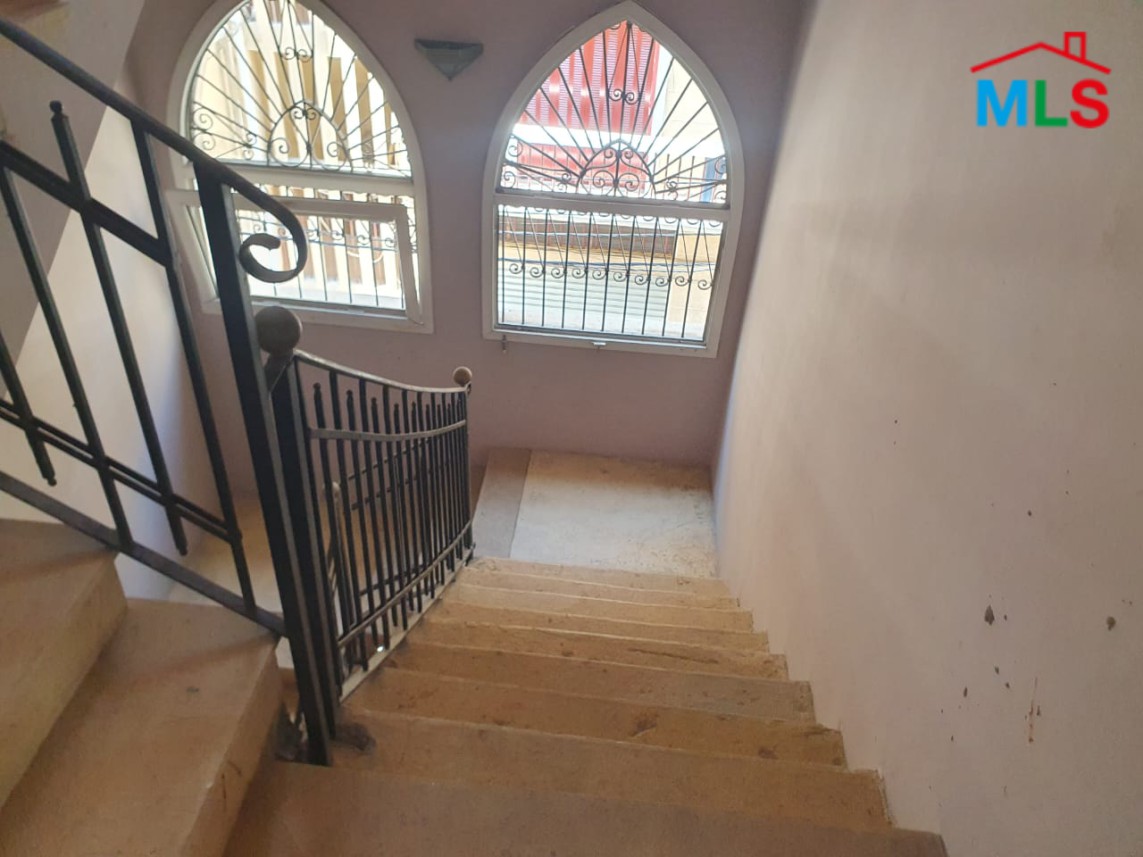 Building of 3 Floors with Front Garden for Sale in Achrafieh