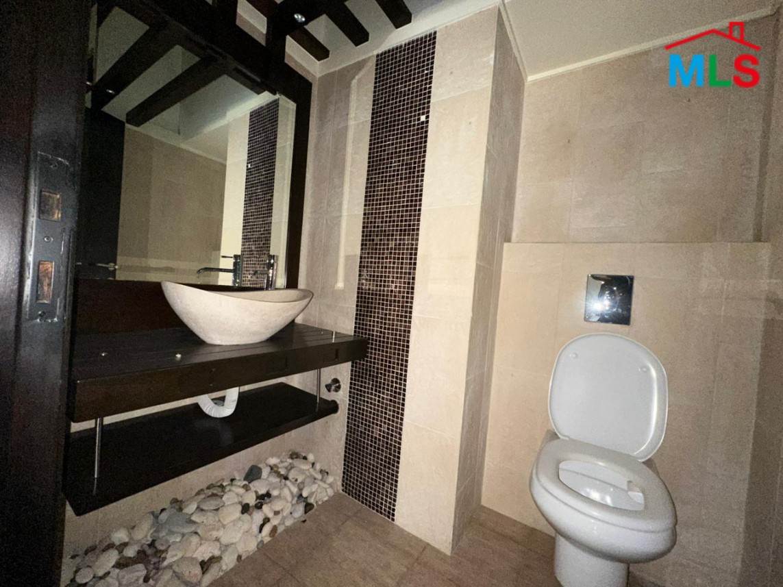 Spacious Apartment for Sale In Mansourieh